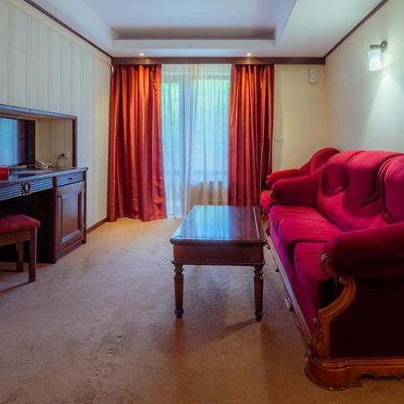 Hotel Perla Slănic-Moldova Eksteriør bilde