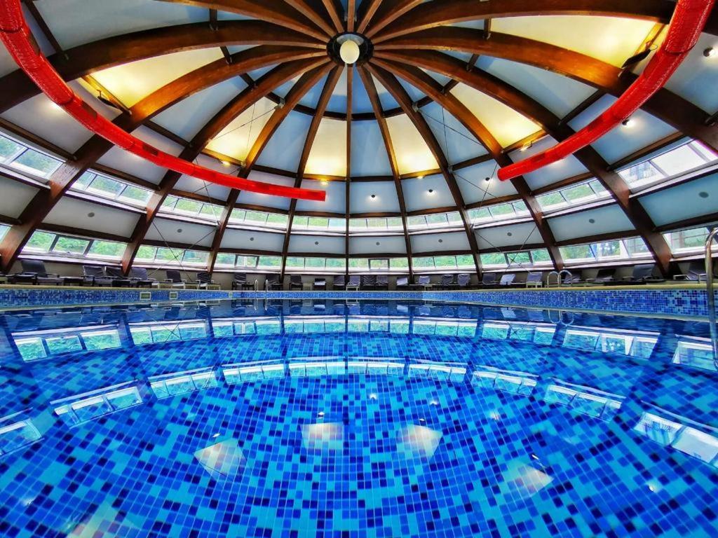 Hotel Perla Slănic-Moldova Eksteriør bilde