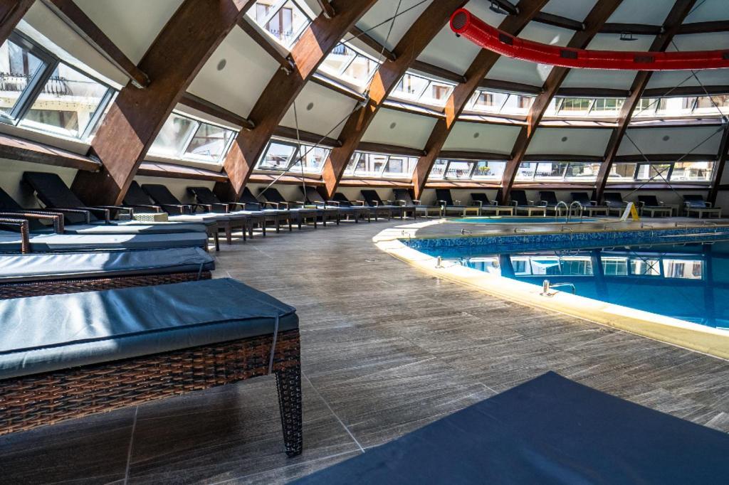 Hotel Perla Slănic-Moldova Eksteriør bilde