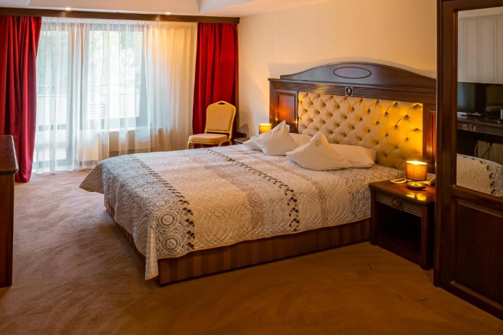 Hotel Perla Slănic-Moldova Eksteriør bilde