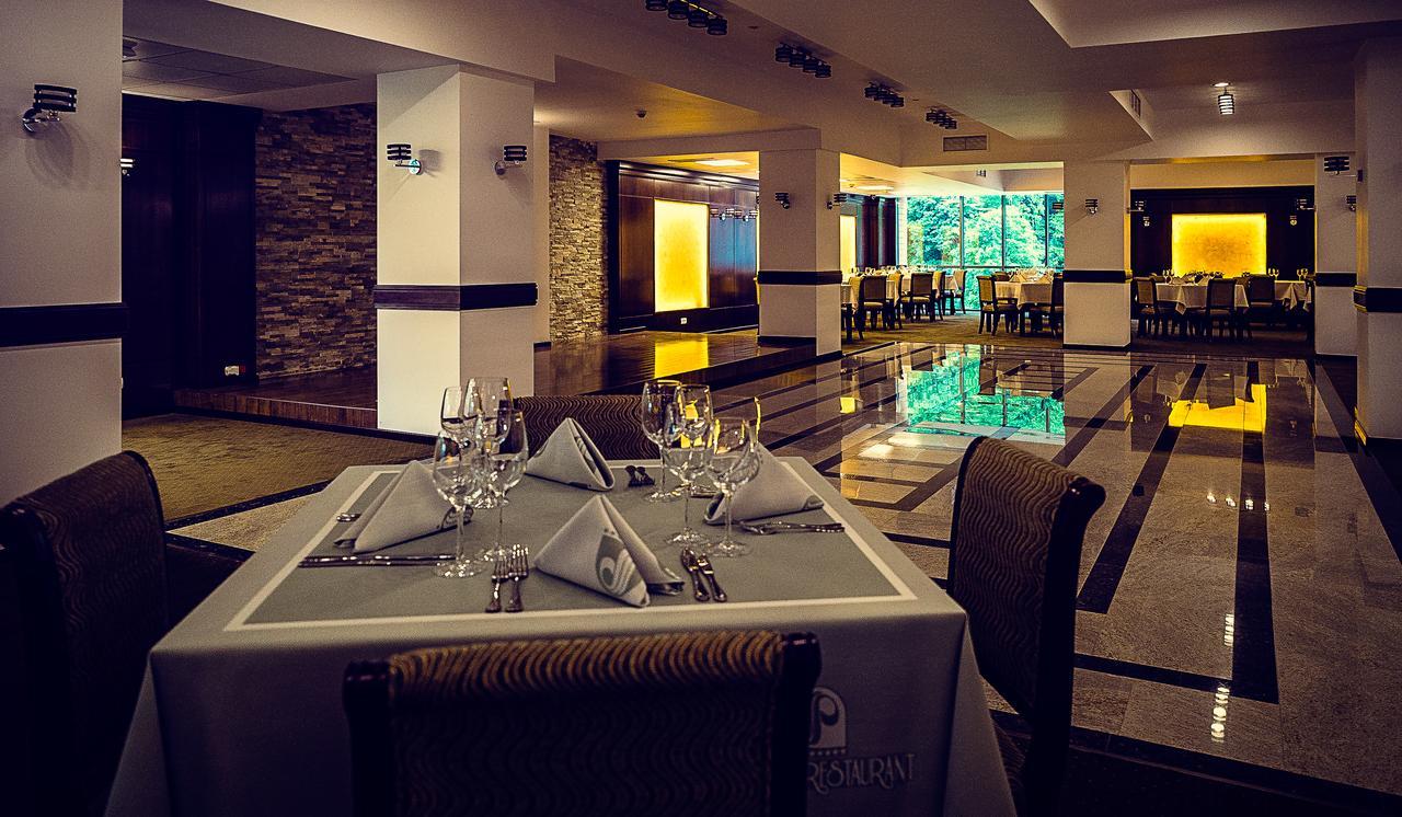 Hotel Perla Slănic-Moldova Eksteriør bilde