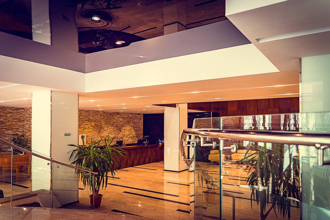Hotel Perla Slănic-Moldova Eksteriør bilde