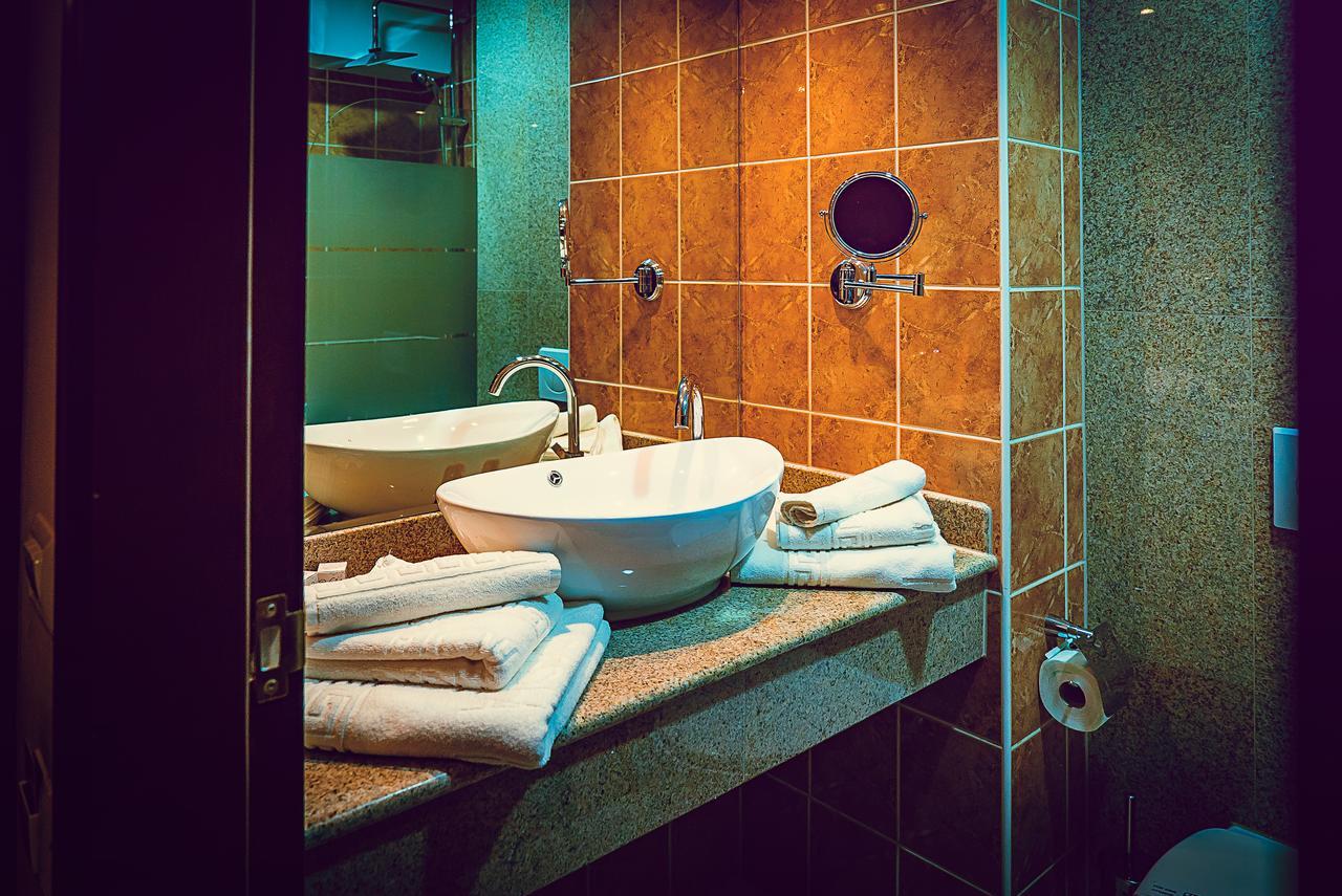 Hotel Perla Slănic-Moldova Eksteriør bilde